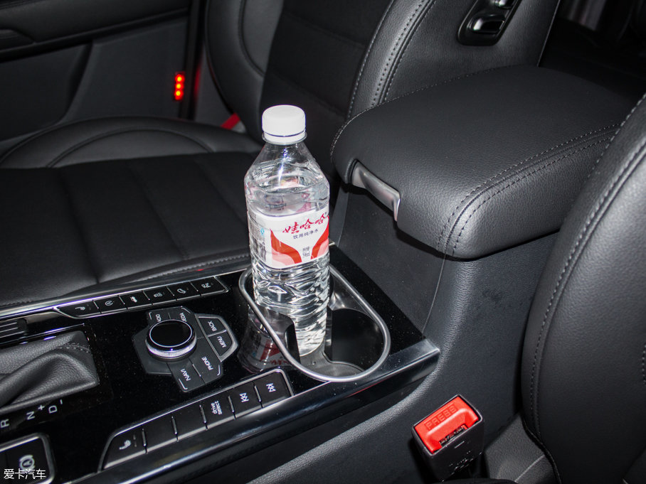 2017H7 L { 2.0T ԄӺA