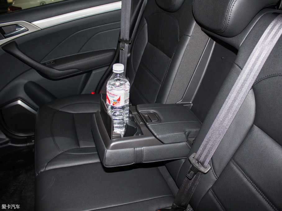 2017H7 L { 2.0T ԄӺA