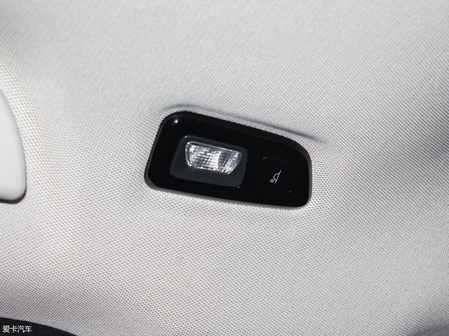 2017H7 L { 2.0T ԄӺA