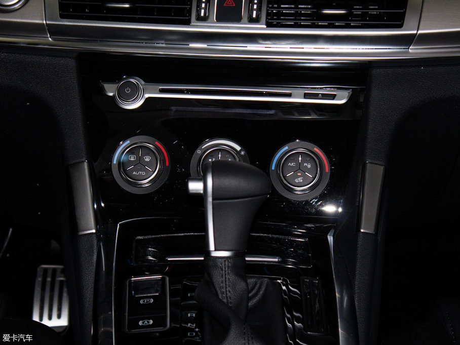 2017H7 L { 2.0T ԄӺA