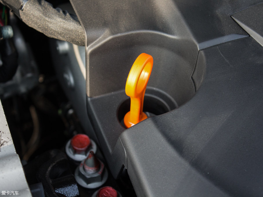 2017H7 L { 2.0T ԄӺA