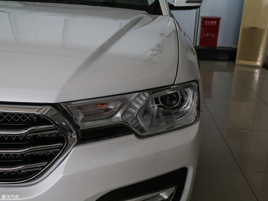 2017�����H7 L �{�� 2.0T �ԄӺ��A��