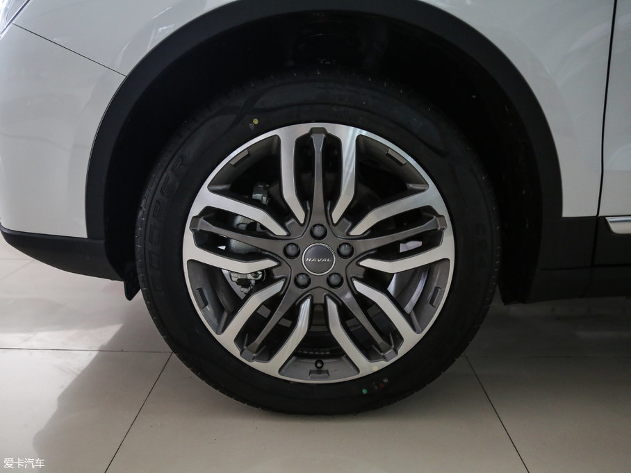 2017�����H7 L �{�� 2.0T �ԄӺ��A��