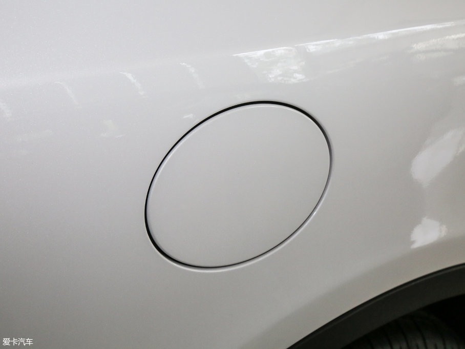 2017H7 L { 2.0T ԄӺA