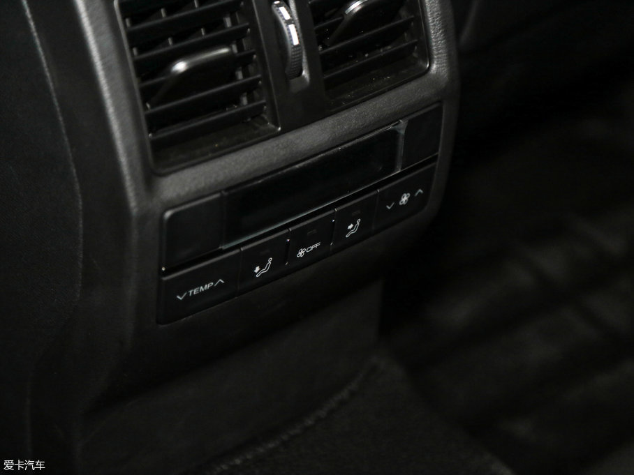 2017H7 L { 2.0T ԄӺA