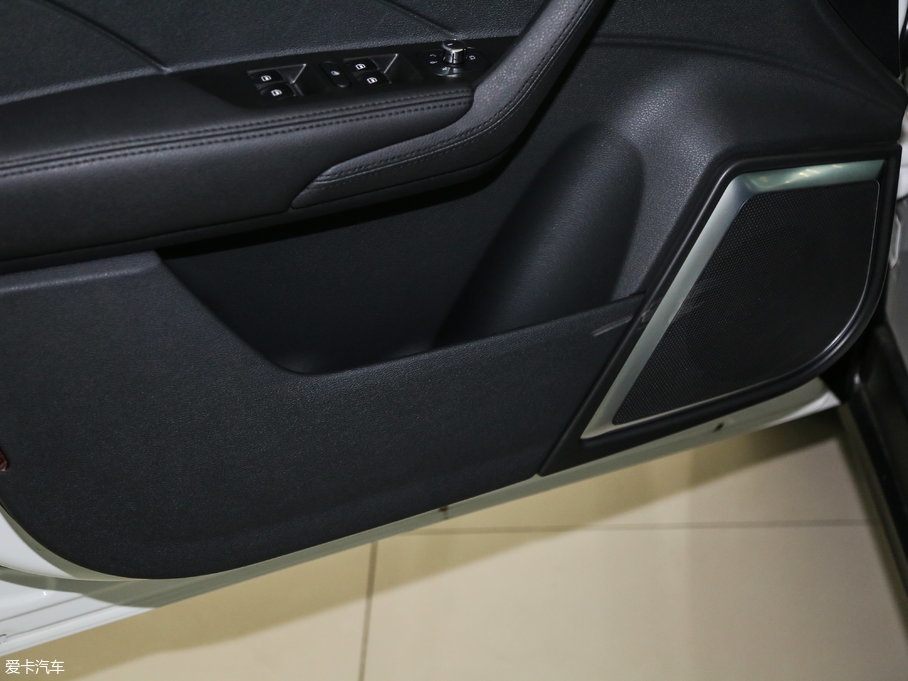 2017H7 L {(ln)(bio) 2.0T Ԅ(dng)A