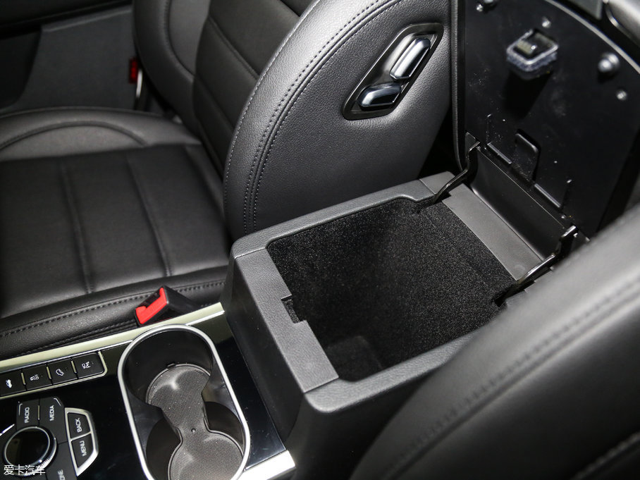 2017H7 L { 2.0T ԄӺA