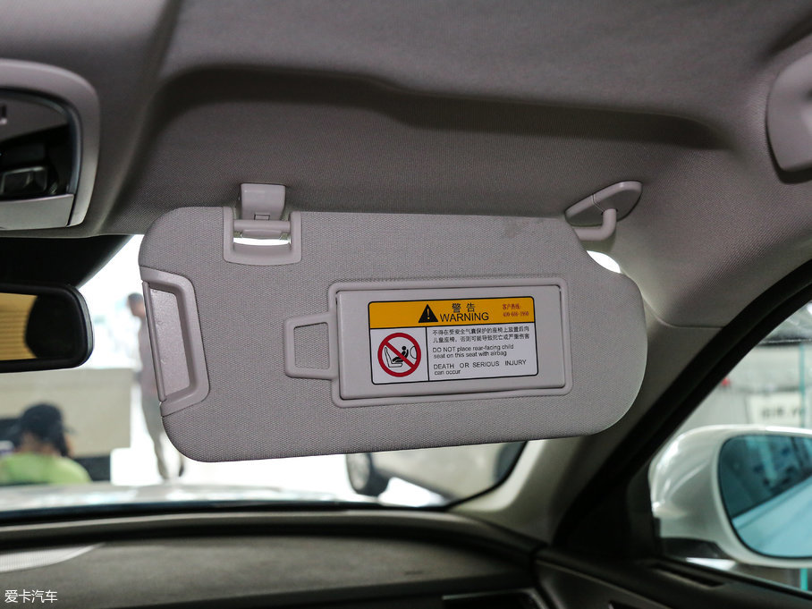 2017H7 L { 2.0T ԄӺA