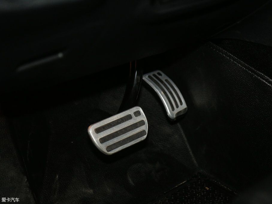 2017H7 L { 2.0T ԄӺA