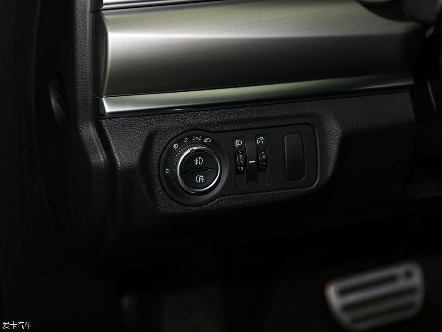 2017H7 L { 2.0T ԄӺA