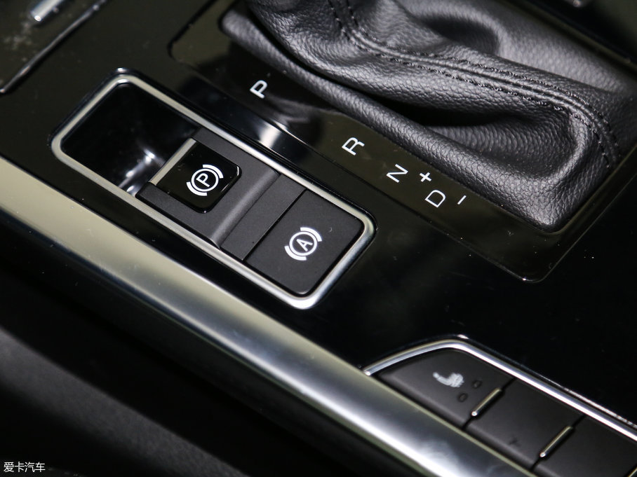 2017H7 L { 2.0T ԄӺA