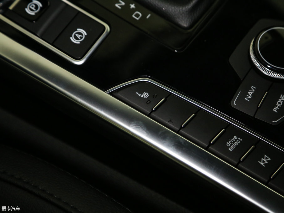 2017H7 L { 2.0T ԄӺA