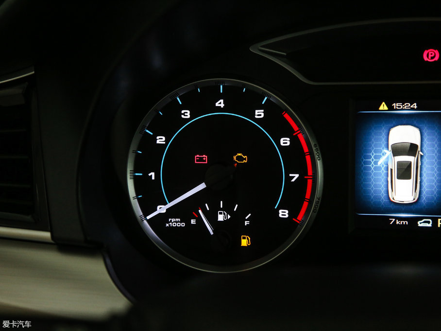 2017�����H7 L �{�� 2.0T �ԄӺ��A��