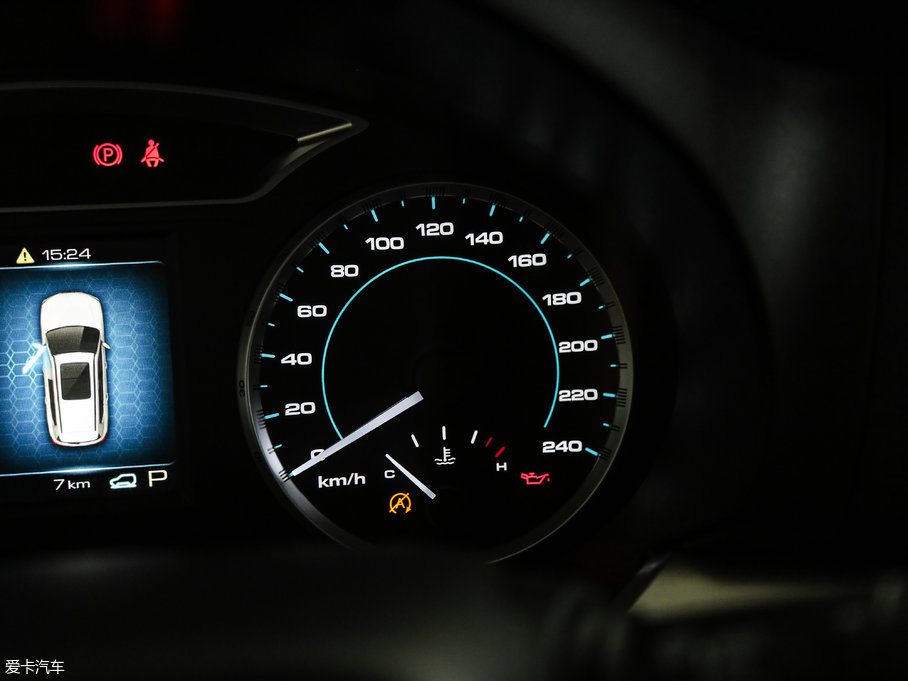 2017�����H7 L �{�� 2.0T �ԄӺ��A��