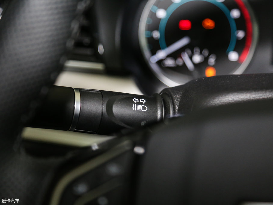 2017�����H7 L �{�� 2.0T �ԄӺ��A��