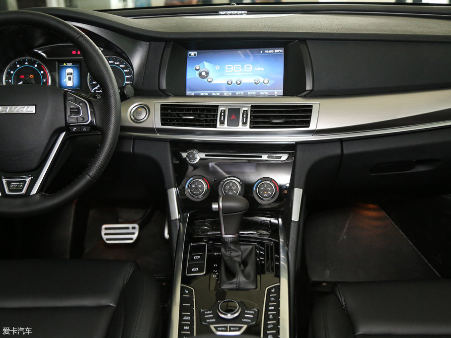 2017�����H7 L �{�� 2.0T �ԄӺ��A��