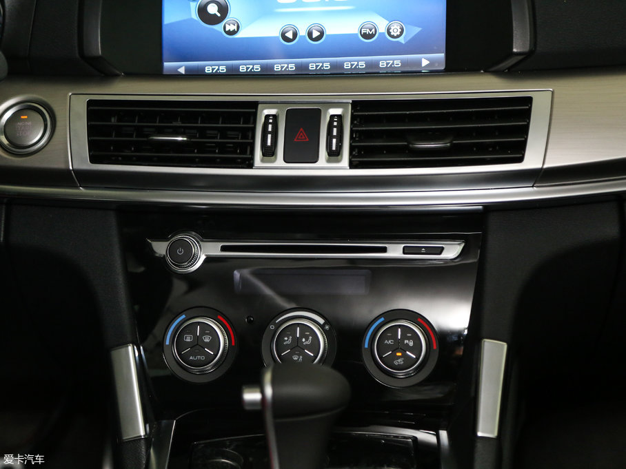 2017H7 L { 2.0T ԄӺA