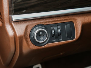 2017L { 2.0T ԄF п؅^