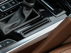 2017L { 2.0T ԄF п؅^