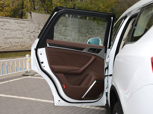 2017L { 2.0T ԄF ܇T