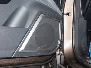 2017L { 2.0T ԄӺA g