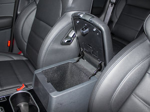 2017L { 2.0T ԄӺA g