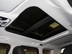 2017L { 2.0T ԄӺA g