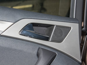 2017L { 2.0T ԄӺA g