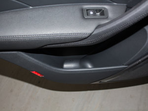 2017L { 2.0T ԄӺA g