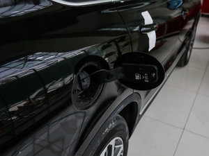 2017L { 2.0T ԄӺA w