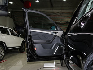 2017L { 2.0T ԄӺA {λ܇T