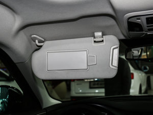 2017L { 2.0T ԄӺA ꖰ壨