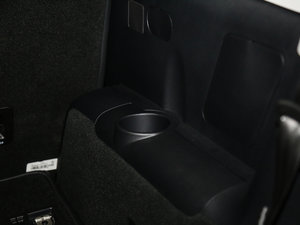 2017L { 2.0T ԄӺA g