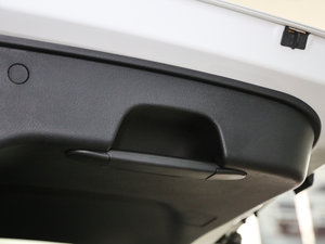 2017L { 2.0T ԄӺA g