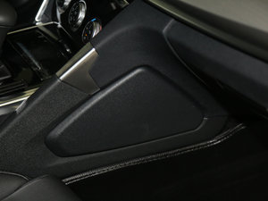 2017L { 2.0T ԄӺA g