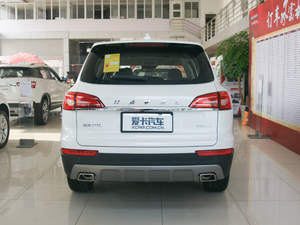 2017款L 红标 2.0T 自动尊贵型 正后	