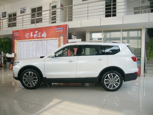 2017款L 红标 2.0T 自动尊贵型 正侧（左）