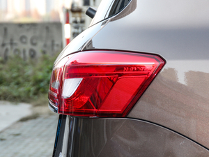 2017L t 2.0T ԄӺA ^