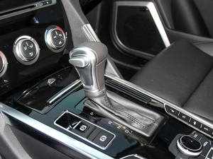 2017L t 2.0T ԄӺA QU