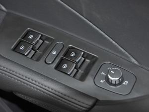 2017L t 2.0T ԄӺA {܇ƅ^	