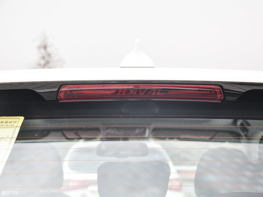 2017�����H6 Coupe �t��(bi��o) 2.0T �p�x�σ��(q��)��Ӣ��