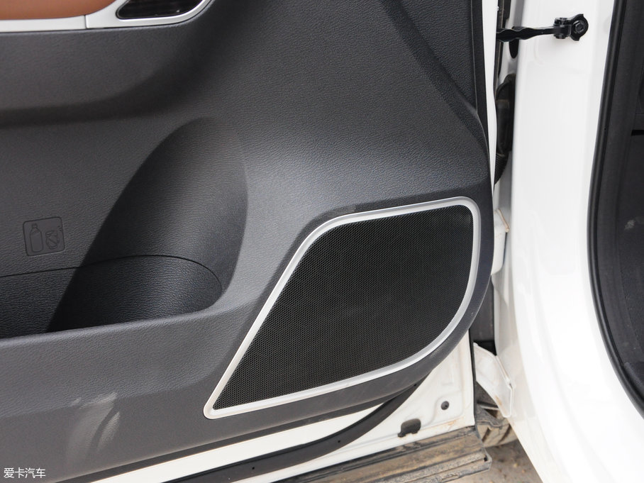 2017H6 Coupe { 2.0T pxσ򌾫Ӣ