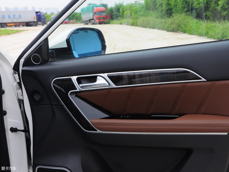 2017H6 Coupe { 2.0T pxσ򌾫Ӣ