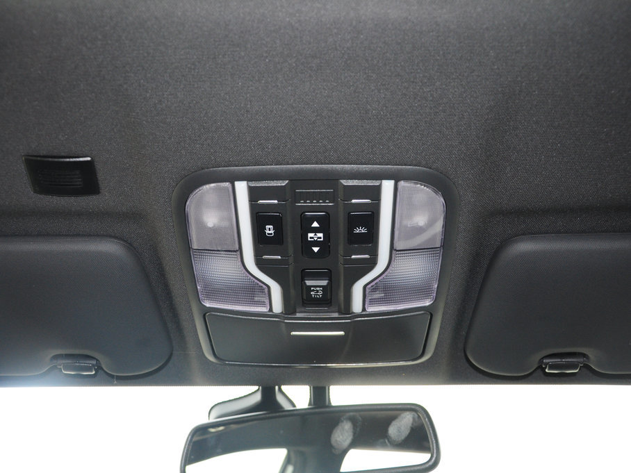 2017H6 Coupe { 2.0T pxσ򌾫Ӣ