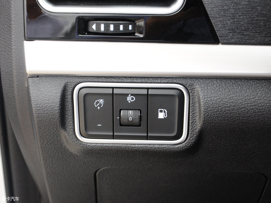 2017H6 Coupe {(ln)(bio) 2.0T pxσ(q)Ӣ