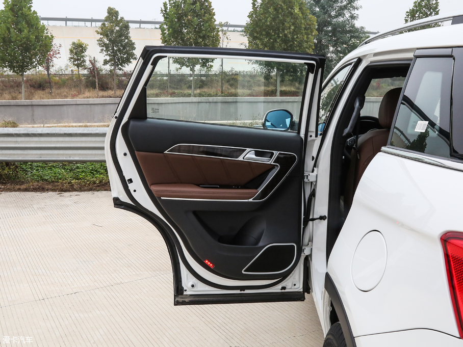 2017H6 Coupe {(ln)(bio) 2.0T pxσ(q)