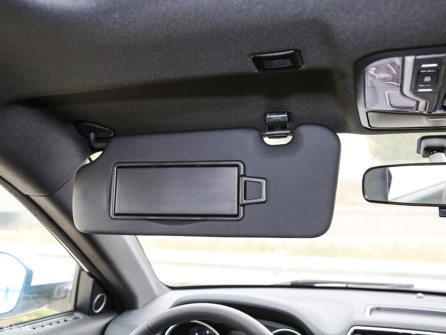 2017H6 Coupe { 2.0T pxσ򌶼