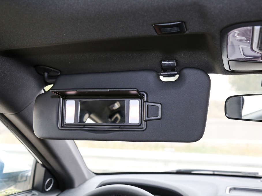 2017H6 Coupe { 2.0T pxσ򌶼