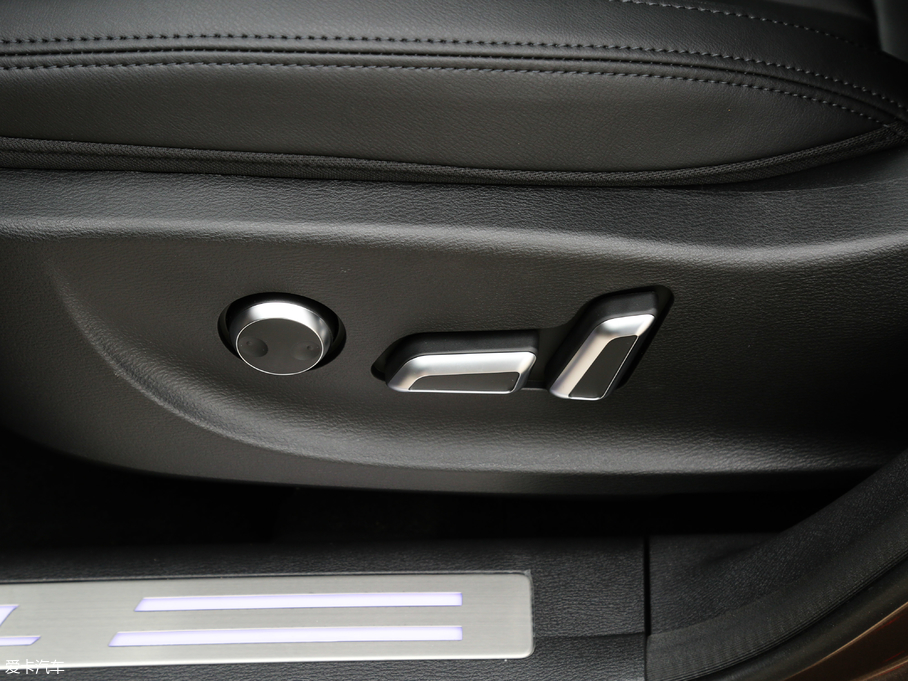 2017H6 Coupe t 2.0T քӃ򌾫Ӣ