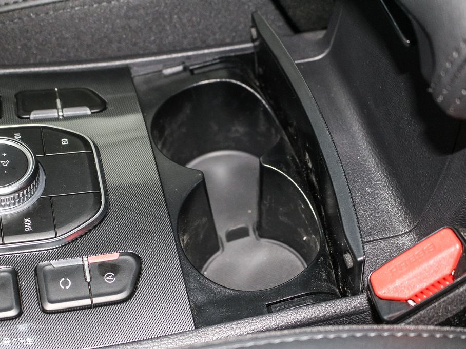 2017H6 Coupe t 2.0T քӃ(q)Ӣ